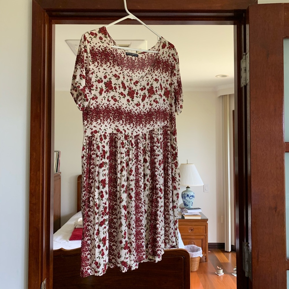 BRANDY MELVILLE FLORAL NICOLETTE BABYDOLL DRESS